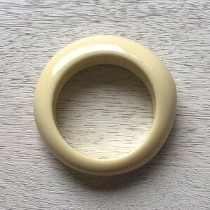 IRIS X INC Acrylic Oblong Slip-on Bangle Bracelet